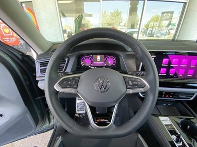 2024 Volkswagen Atlas 2.0T Peak Edition SE with Technology