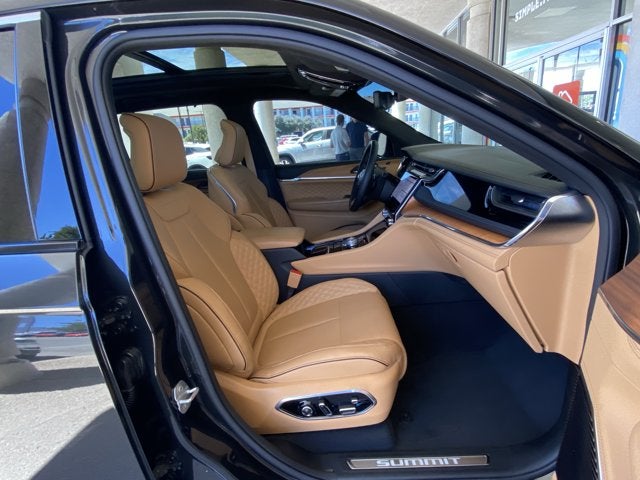 2023 Jeep Grand Cherokee Summit Reserve