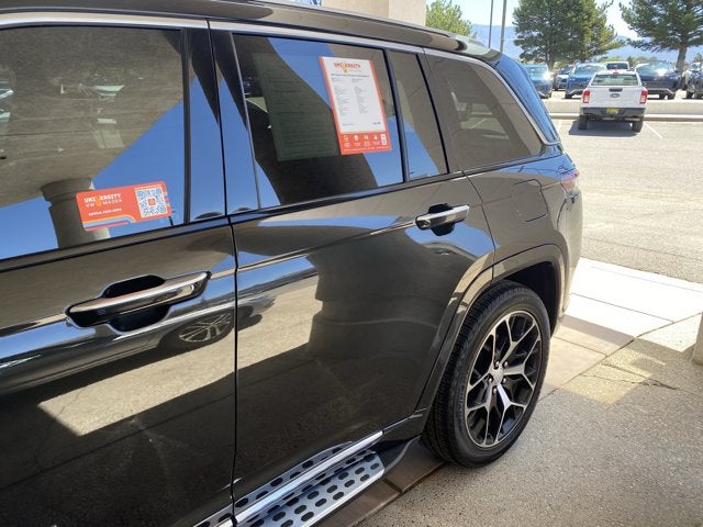 2023 Jeep Grand Cherokee Summit Reserve