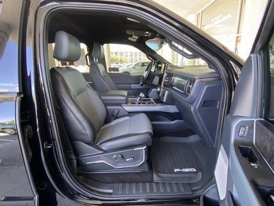 2022 Ford F-150 Lightning Lariat