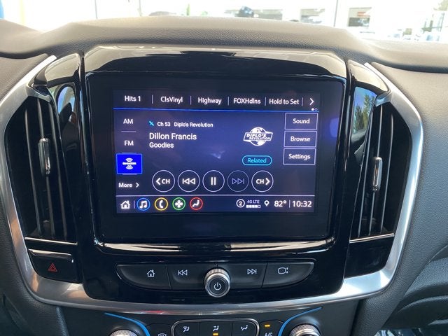 2022 Chevrolet Traverse LT