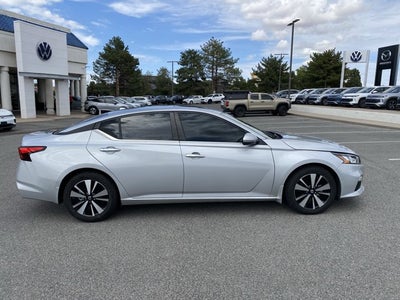 2021 Nissan Altima 2.5 SV