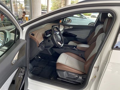 2023 Volkswagen ID.4 Pro
