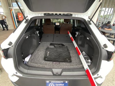 2023 Volkswagen ID.4 Pro