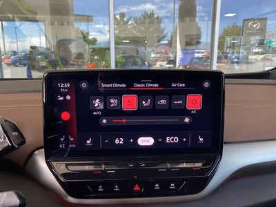 2023 Volkswagen ID.4 Pro