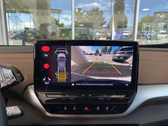 2023 Volkswagen ID.4 Pro