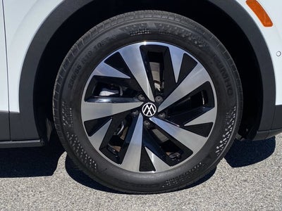 2023 Volkswagen ID.4 Pro