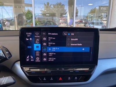 2023 Volkswagen ID.4 Pro