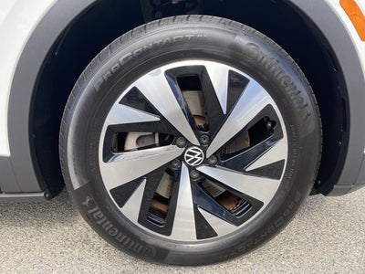 2023 Volkswagen ID.4 Pro