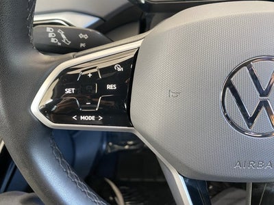 2023 Volkswagen ID.4 Pro