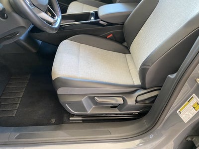 2023 Volkswagen ID.4 Pro