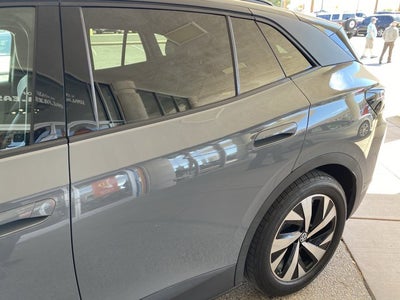 2023 Volkswagen ID.4 Pro