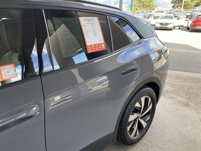 2023 Volkswagen ID.4 Pro