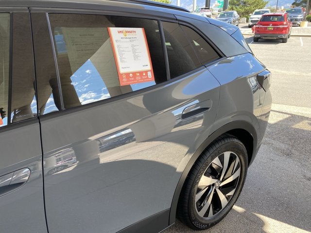 2023 Volkswagen ID.4 Pro