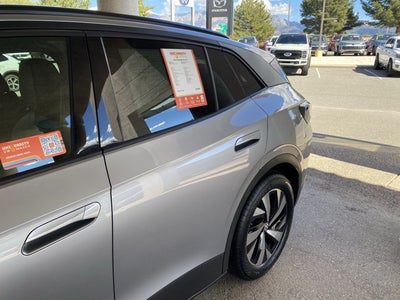 2023 Volkswagen ID.4 Pro