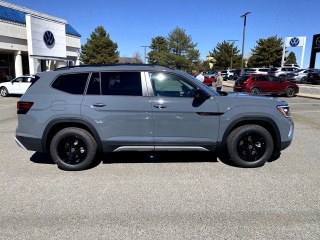 2026 Volkswagen Atlas 2.0T Peak Edition