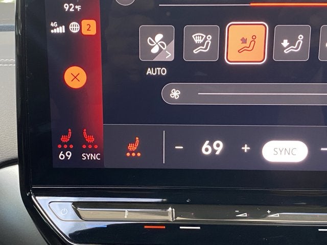 2023 Volkswagen ID.4 Pro