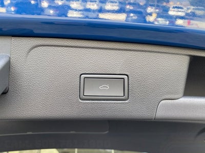 2025 Volkswagen Atlas Cross Sport 2.0T SEL Premium R-Line