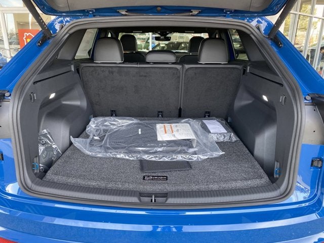 2025 Volkswagen Atlas Cross Sport 2.0T SEL Premium R-Line