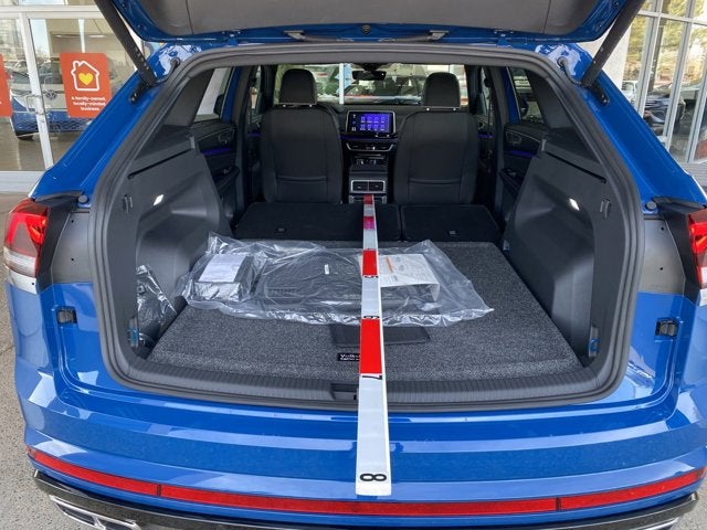 2025 Volkswagen Atlas Cross Sport 2.0T SEL Premium R-Line