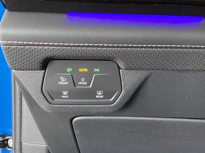 2025 Volkswagen Atlas Cross Sport 2.0T SEL Premium R-Line