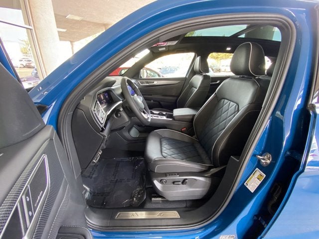 2025 Volkswagen Atlas Cross Sport 2.0T SEL Premium R-Line