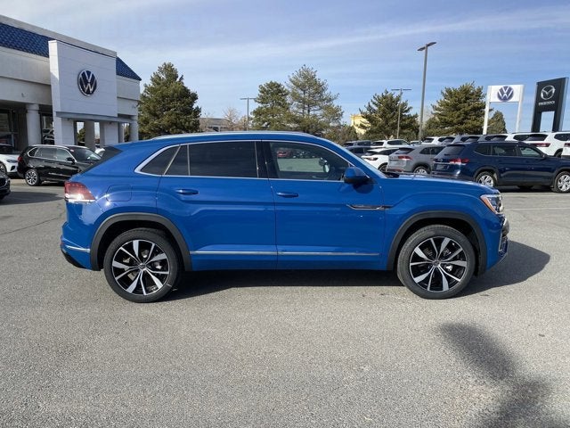 2025 Volkswagen Atlas Cross Sport 2.0T SEL Premium R-Line