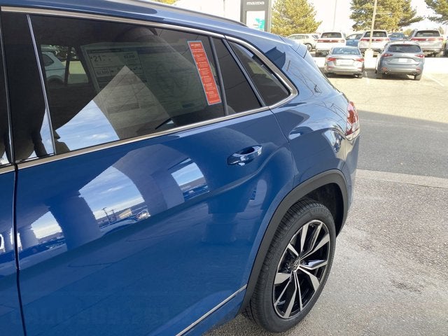 2025 Volkswagen Atlas Cross Sport 2.0T SEL Premium R-Line