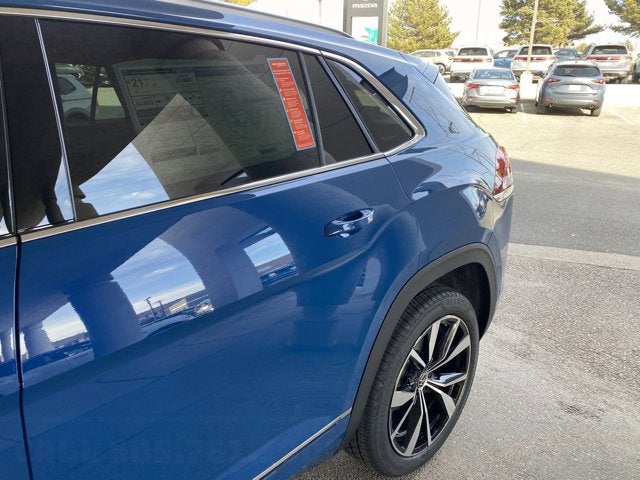 2025 Volkswagen Atlas Cross Sport 2.0T SEL Premium R-Line