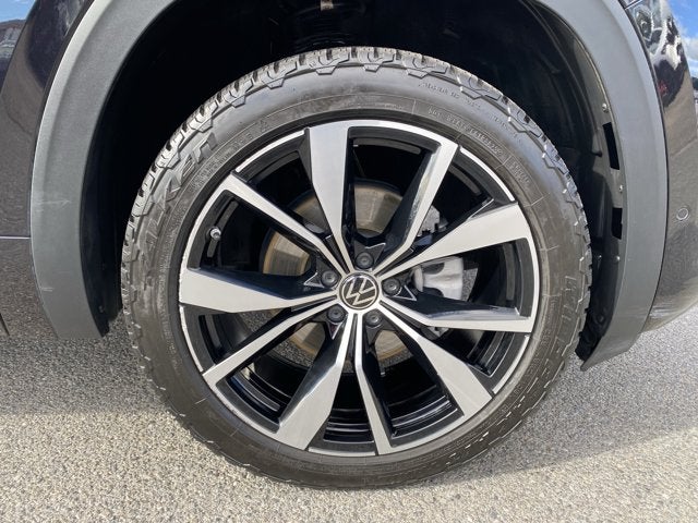 2024 Volkswagen Atlas Cross Sport 2.0T SEL Premium R-Line
