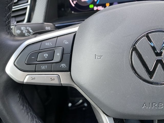 2024 Volkswagen Atlas Cross Sport 2.0T SEL Premium R-Line