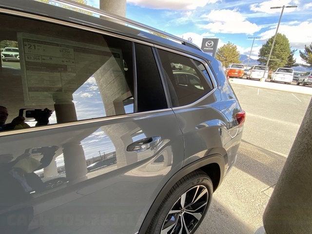 2026 Volkswagen Atlas 2.0T SEL Premium R-Line