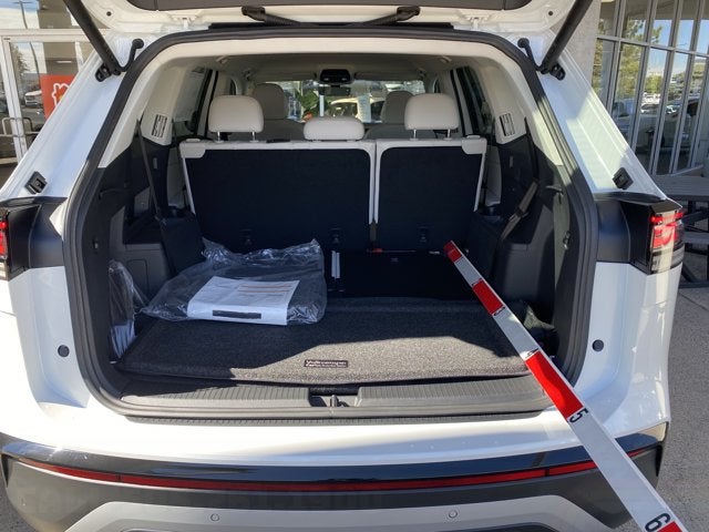 2027 Volkswagen Atlas SE with Technology