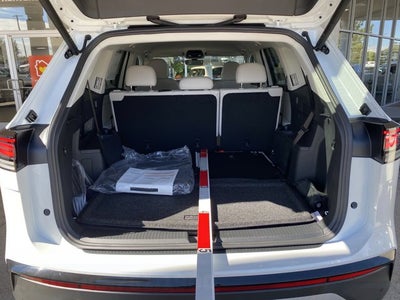 2027 Volkswagen Atlas SE with Technology