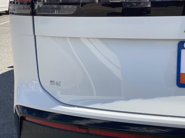 2027 Volkswagen Atlas SE with Technology