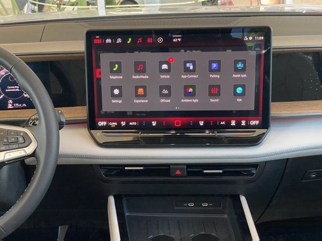 2027 Volkswagen Atlas SE with Technology