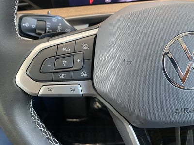 2027 Volkswagen Atlas SE with Technology