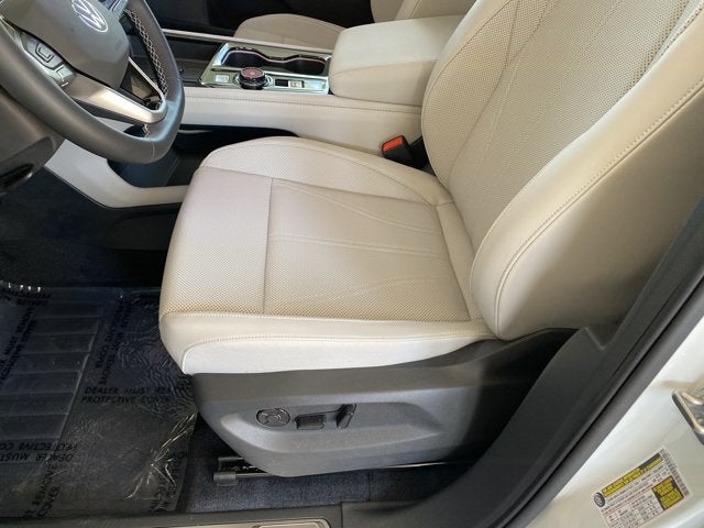 2027 Volkswagen Atlas SE with Technology