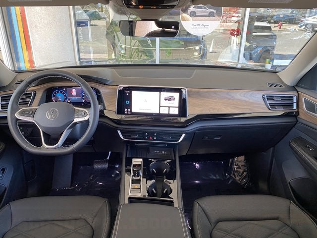 2026 Volkswagen Atlas 2.0T SE with Technology