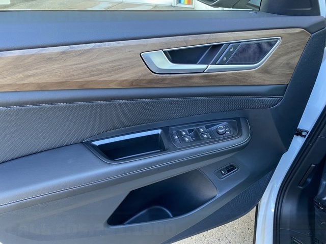 2026 Volkswagen Atlas 2.0T SE with Technology