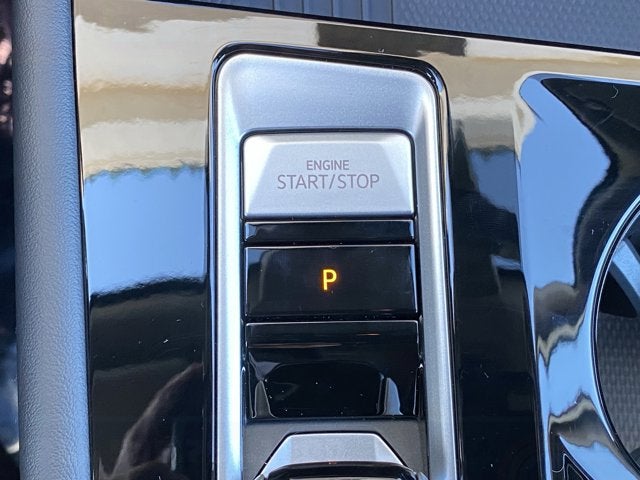 2026 Volkswagen Atlas 2.0T SE with Technology