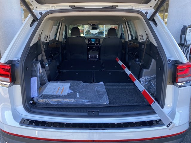 2026 Volkswagen Atlas 2.0T SE with Technology