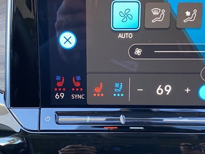 2026 Volkswagen Atlas 2.0T SE with Technology