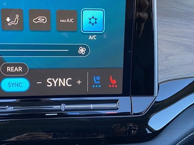 2026 Volkswagen Atlas 2.0T SE with Technology