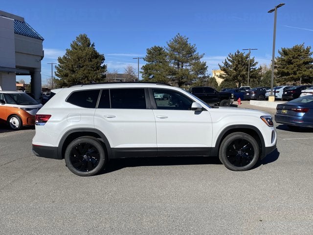 2026 Volkswagen Atlas 2.0T SE with Technology