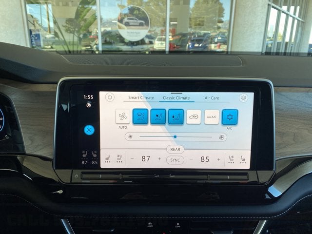 2026 Volkswagen Atlas 2.0T SE with Technology