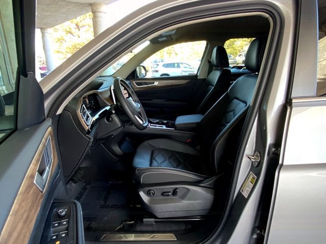 2026 Volkswagen Atlas 2.0T SE with Technology