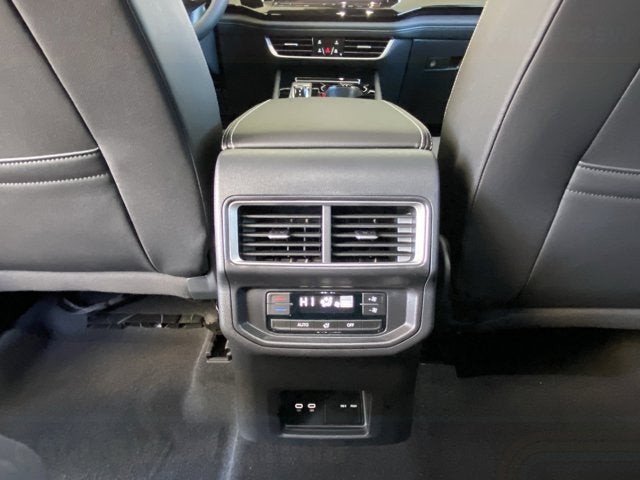 2026 Volkswagen Atlas 2.0T SE with Technology