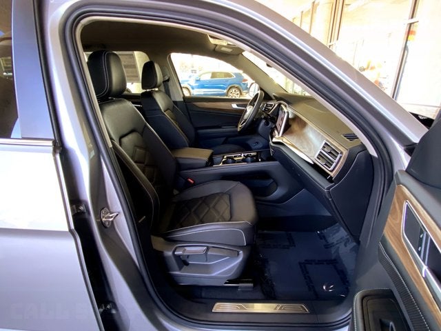 2026 Volkswagen Atlas 2.0T SE with Technology