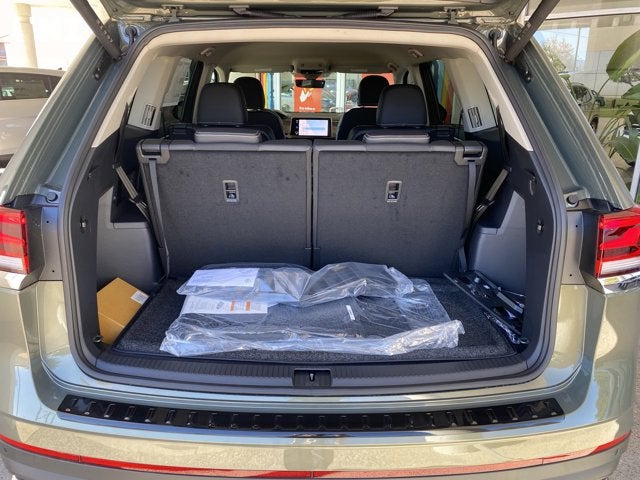 2026 Volkswagen Atlas 2.0T SE with Technology